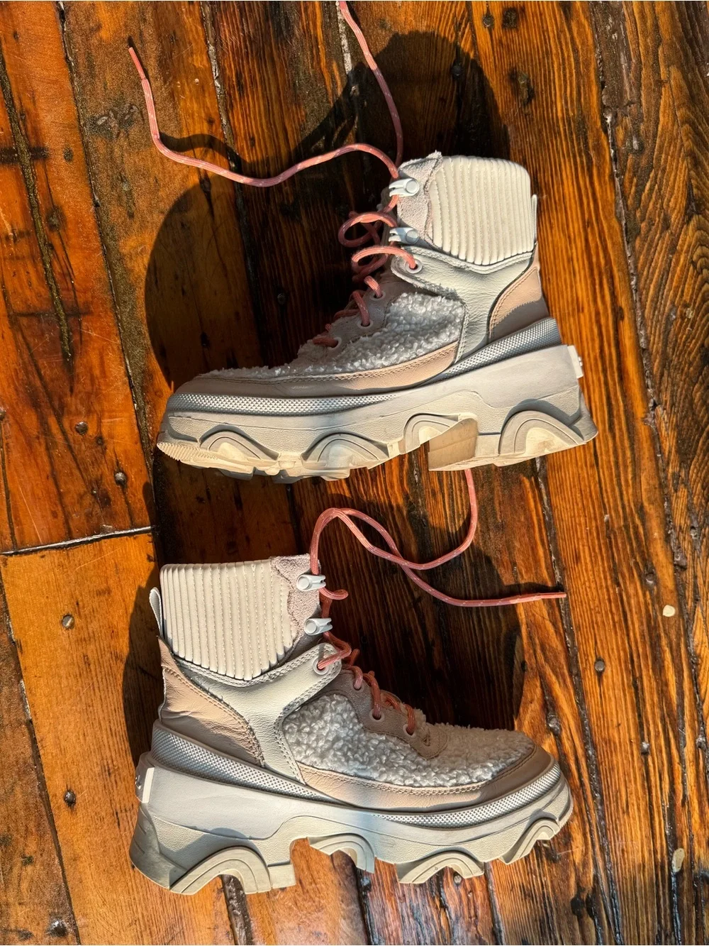 Sorel shearling textured